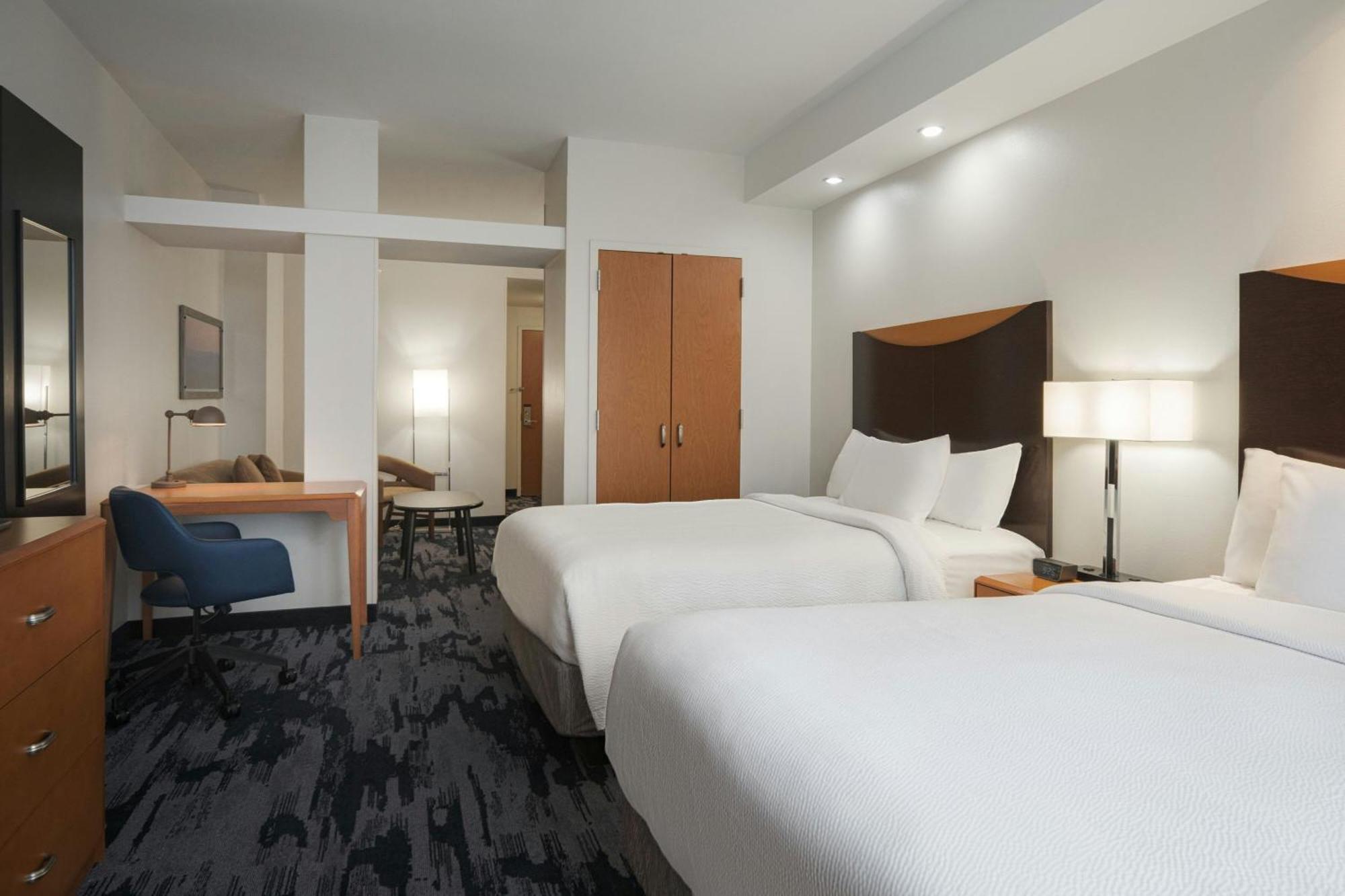 Fairfield Inn & Suites Louisville East Buitenkant foto